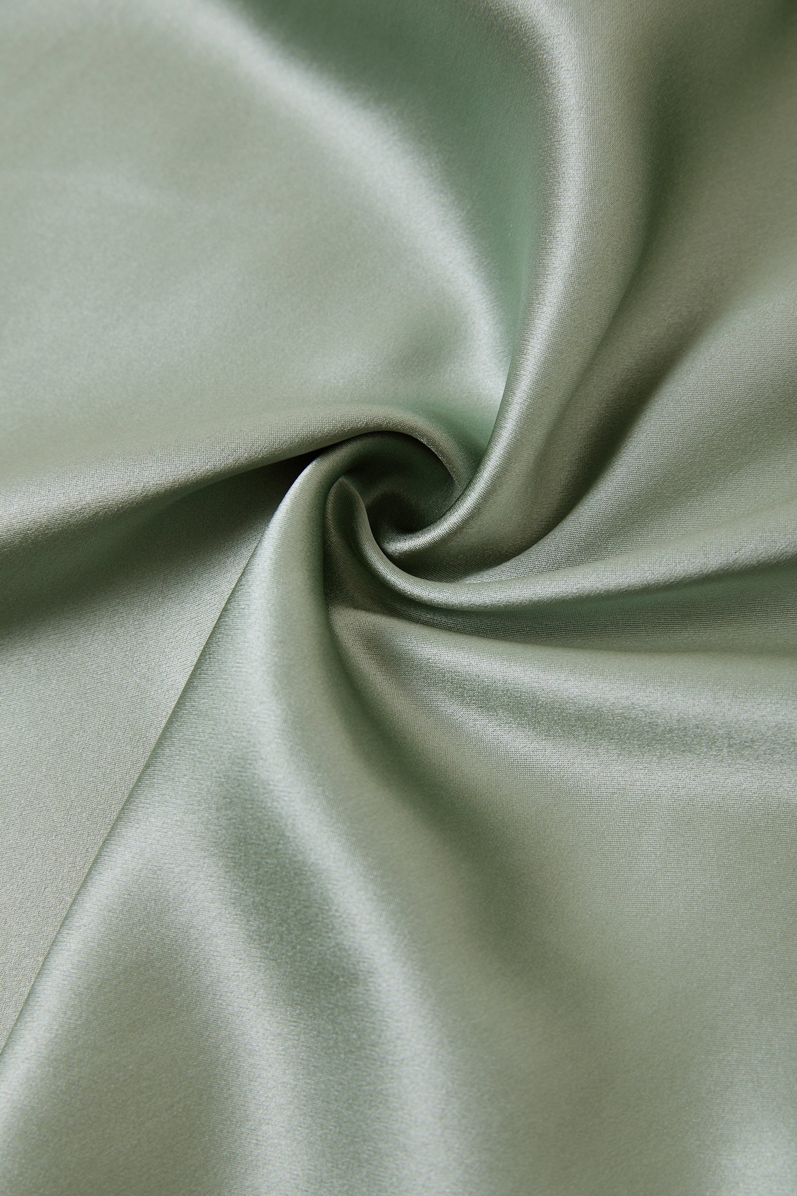 Viridian Lake Robe In Mulberry Silk - Misty Pine