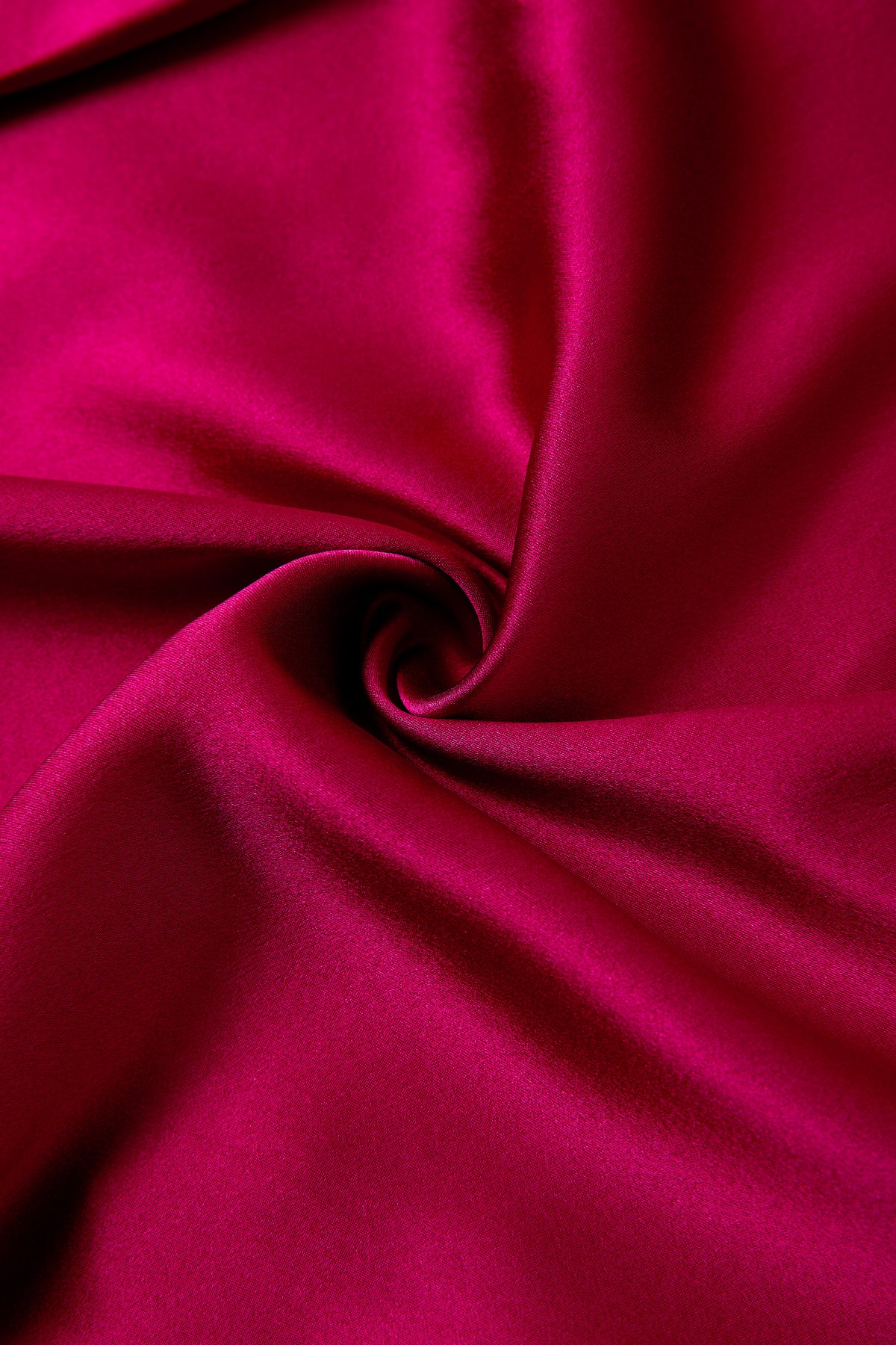 Crimson Maple Robe In Mulberry Silk - Mulled Wine