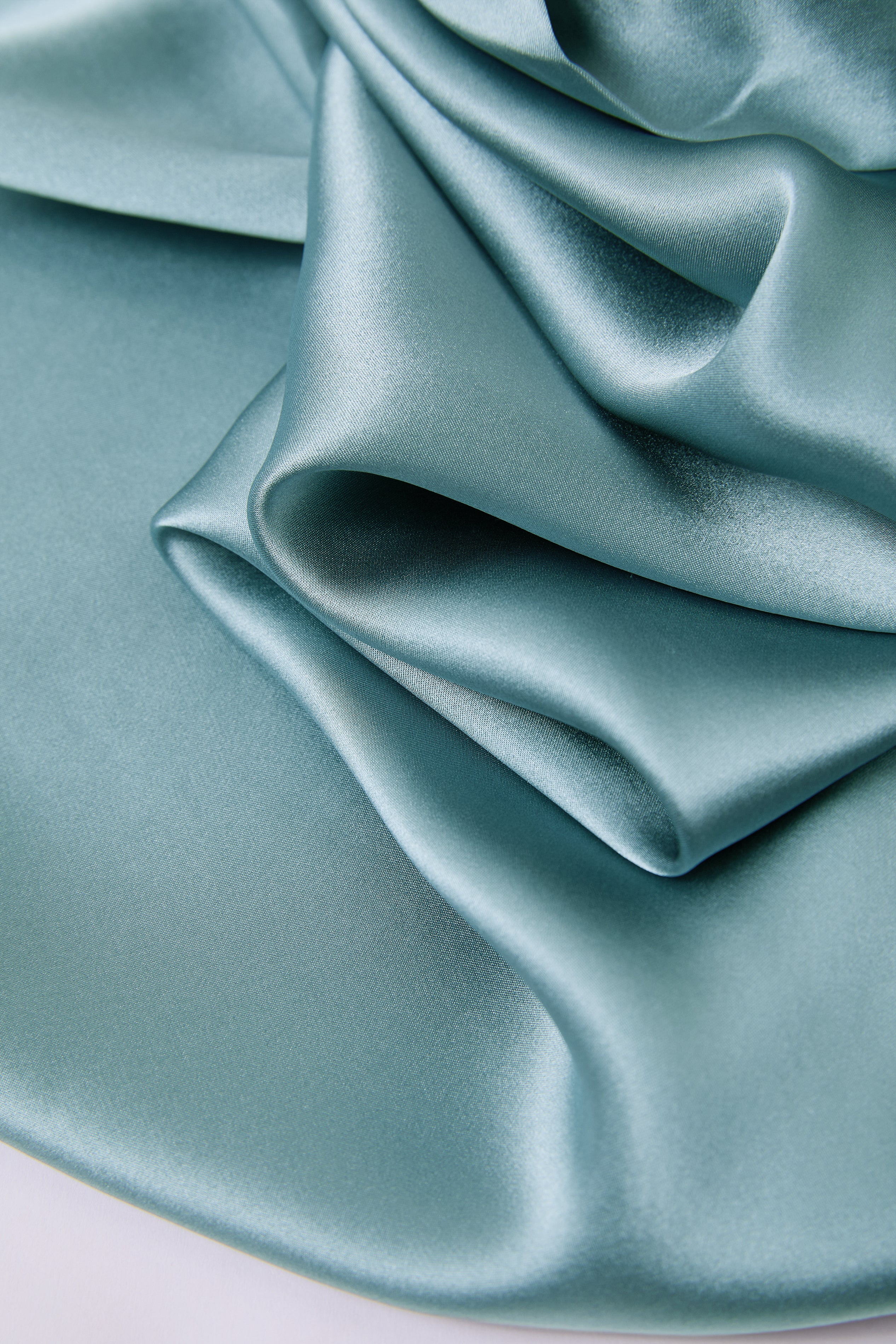 Viridian Lake Robe In Mulberry Silk - Twilight Sea