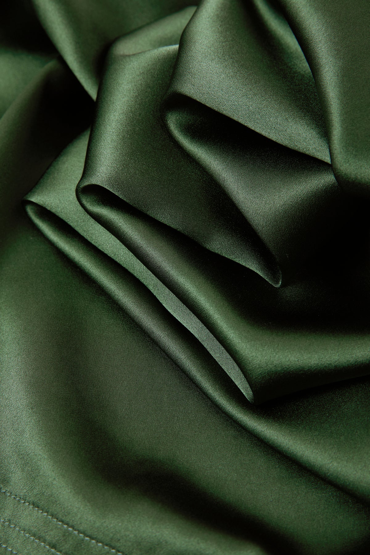 Viridian Lake Chemise and Robe Set In Mulberry Silk - Pine Shadow