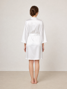 Lunar Glow Chemise and Robe Set In Mulberry Silk - Moonbeam