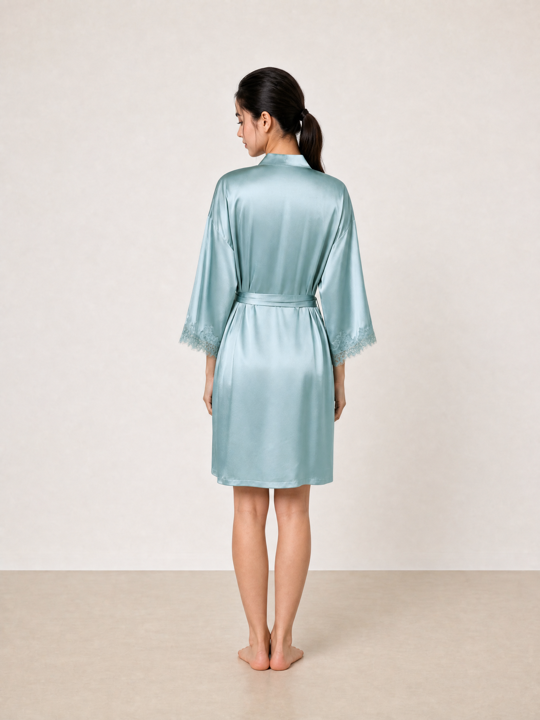 Viridian Lake Robe In Mulberry Silk - Twilight Sea