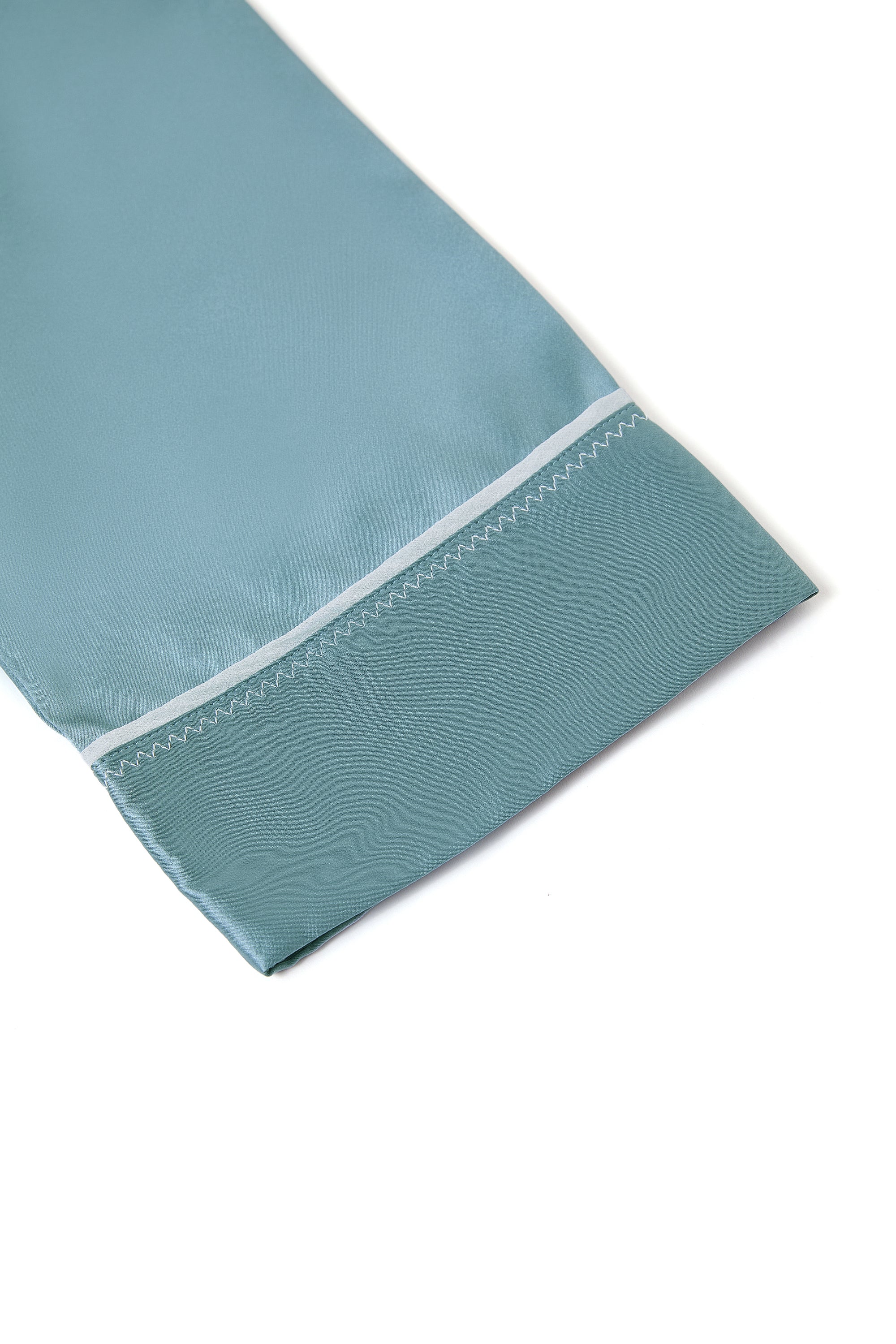 Viridian Lake Silk Pajama Set In Mulberry Silk - Twilight Sea