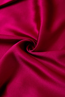 Crimson Maple Robe In Mulberry Silk - Mulled Wine