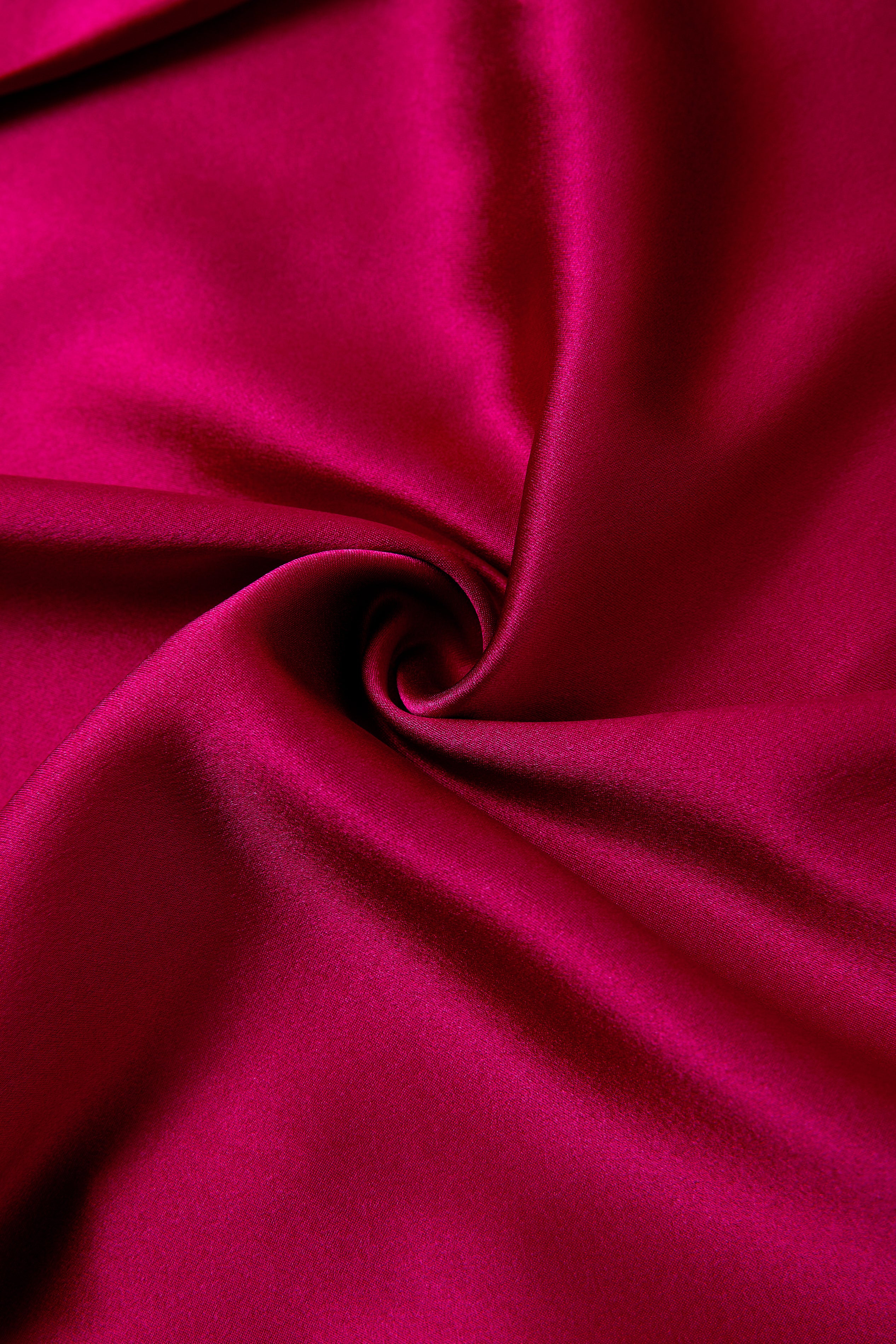 Crimson Maple Robe In Mulberry Silk - Mulled Wine