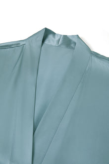 Viridian Lake Robe In Mulberry Silk - Twilight Sea
