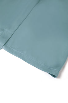 Viridian Lake Robe In Mulberry Silk - Twilight Sea