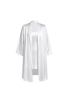 Lunar Glow Chemise and Robe Set In Mulberry Silk - Moonbeam