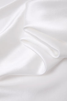 Lunar Glow Chemise and Robe Set In Mulberry Silk - Moonbeam