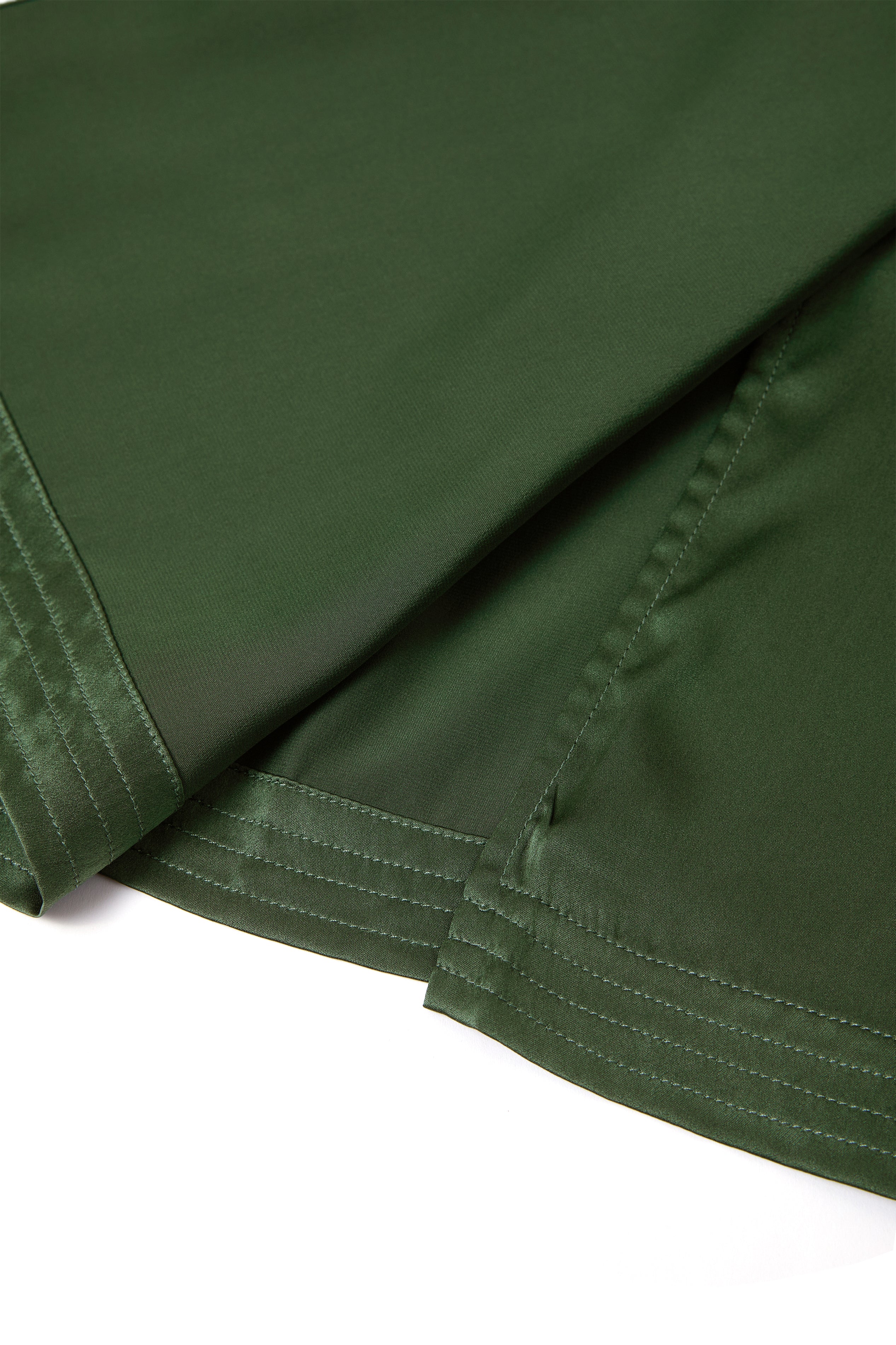 Viridian Lake Chemise and Robe Set In Mulberry Silk - Pine Shadow