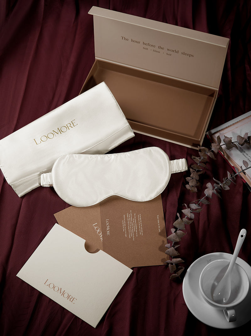 Lunar Glow Eye Mask In Mulberry Silk - Moonbeam