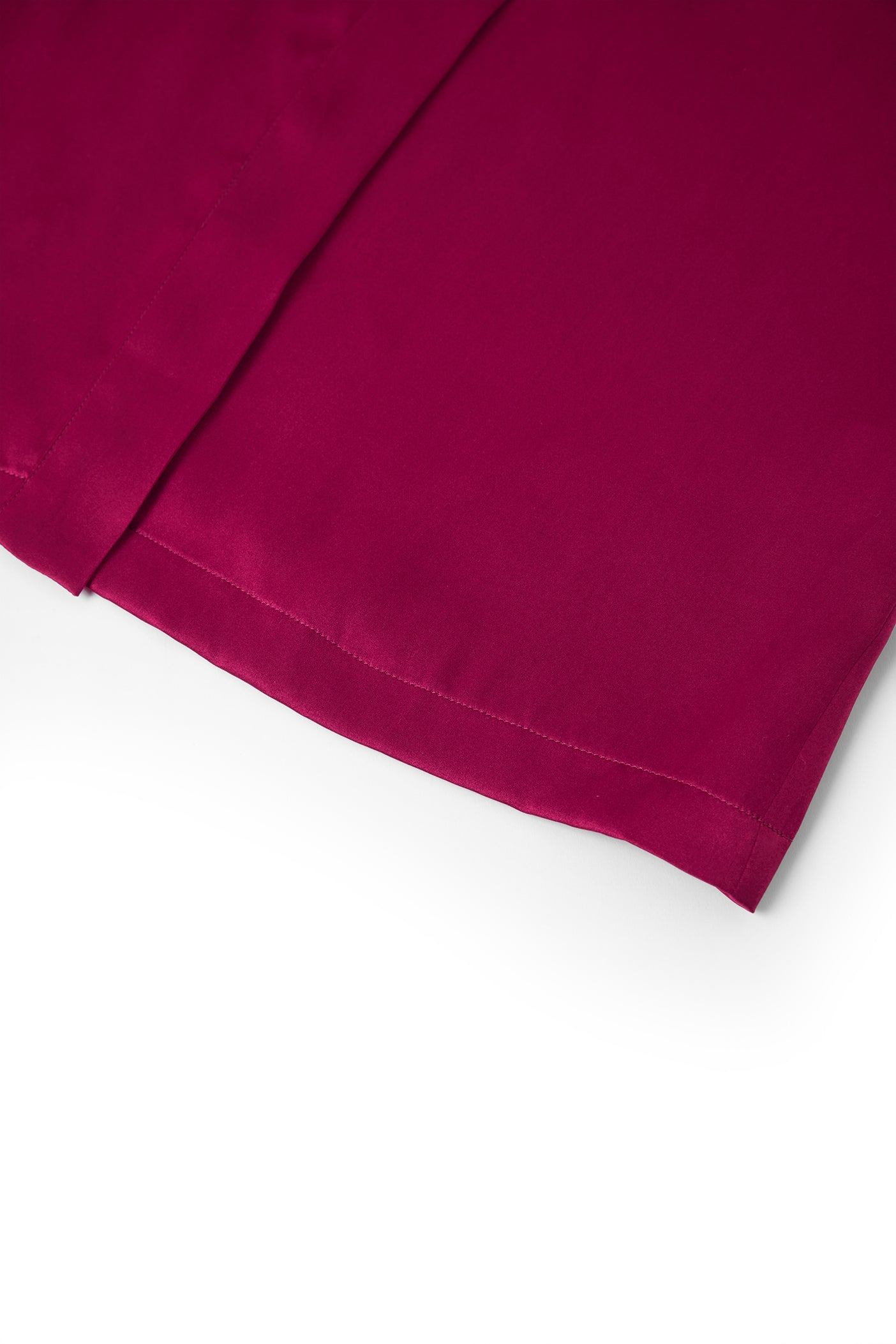 Crimson Maple Robe In Mulberry Silk - Mulled Wine