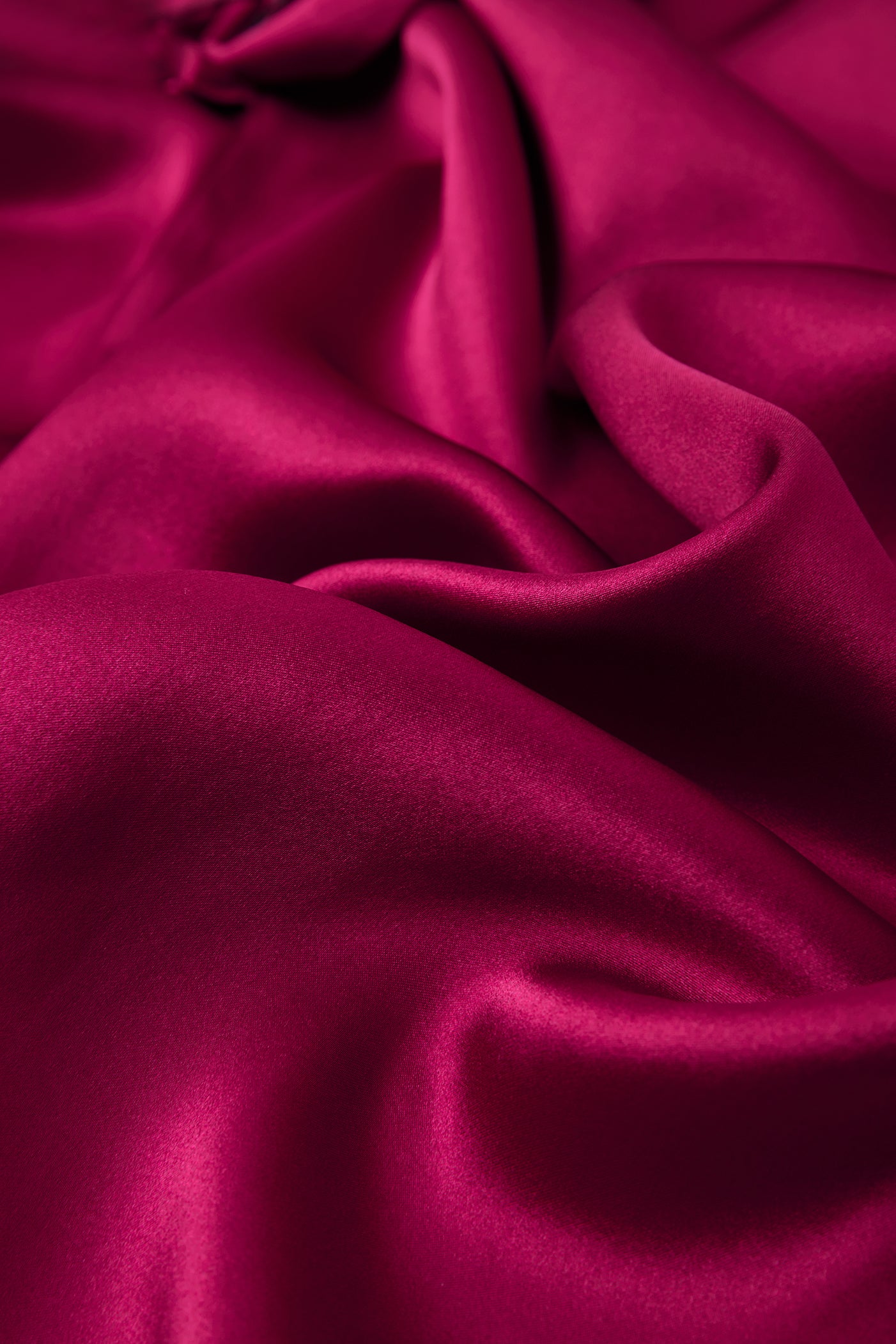 Crimson Maple Robe In Mulberry Silk - Mulled Wine